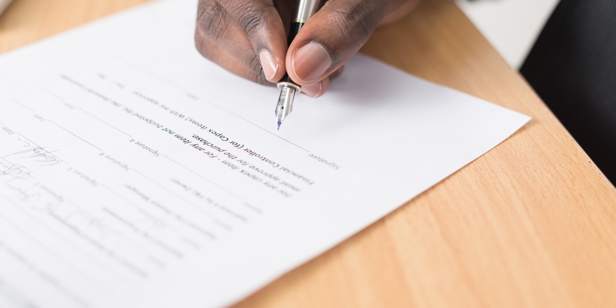 HR Software voor het MKB: 5 Pakketten Vergeleken